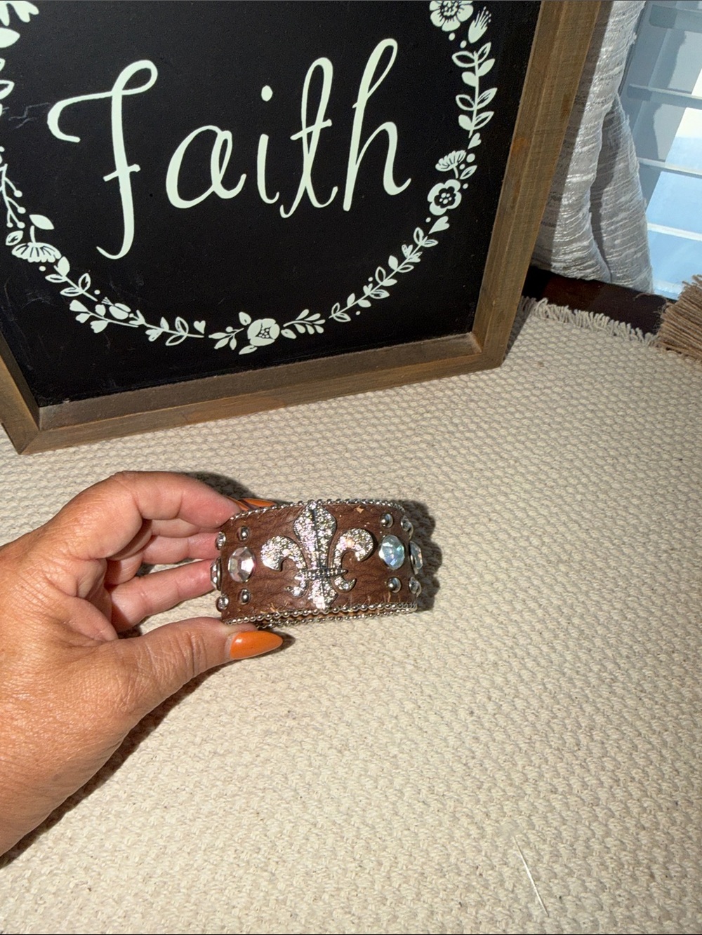 Women’s Brown Leather Fleur-de-Lis Cuff Bracelet